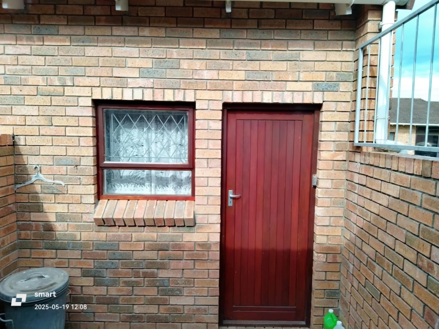 To Let 2 Bedroom Property for Rent in Fernglen Eastern Cape